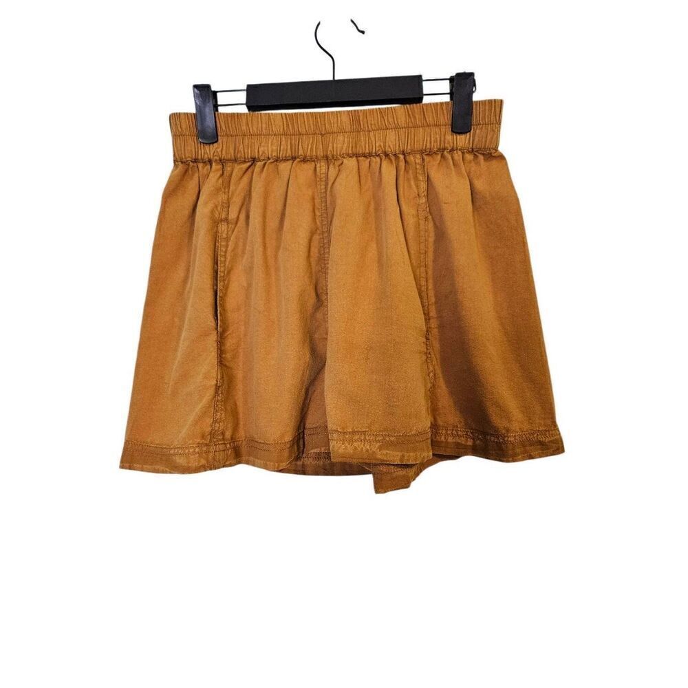 Free People spiced pecan high waisted paperbag shorts. Size S. NWT.